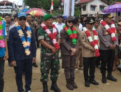 Kasatpol PP Damkar Mura Kawal Bupati dan Wakil Bupati Peresmian Listrik Desa di Desa Hingan Tokung